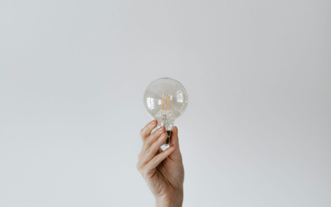 El Proceso Creativo: De la Idea al Logotipo Final